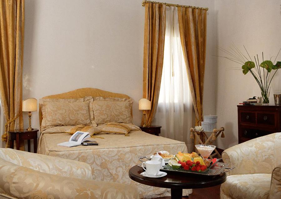 La Rosa Dei Venti Bed & Breakfast Venice Room photo